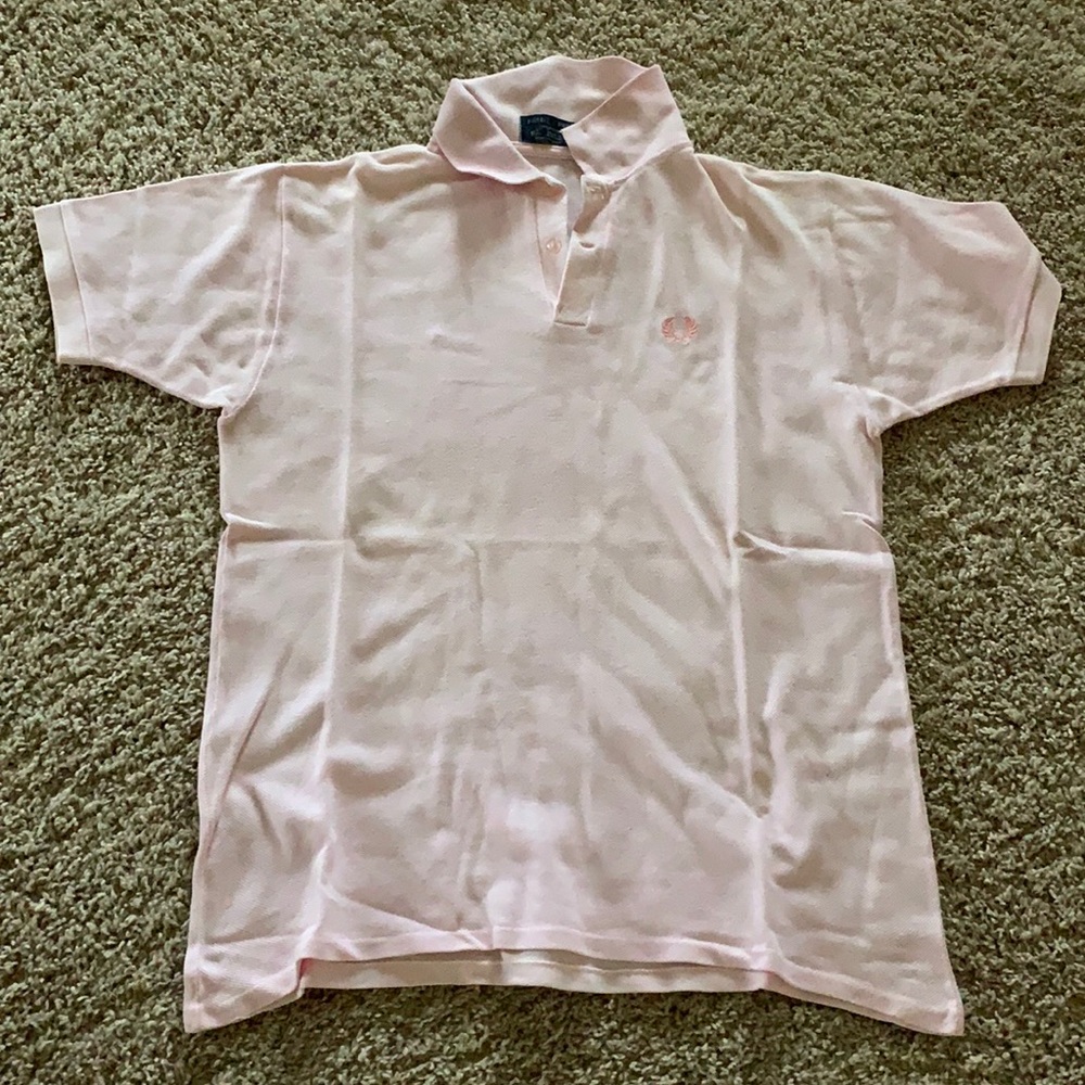 Men’s barely worn, well kept Fred Perry polo
